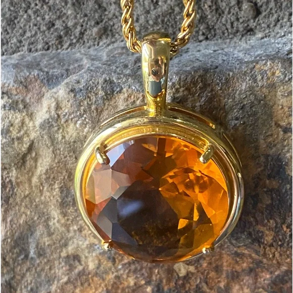 JOAN RIVERS Topaz AMBER COLOR Glass Pendant Gold Tone Chunky Chain Necklace - Picture 4 of 8